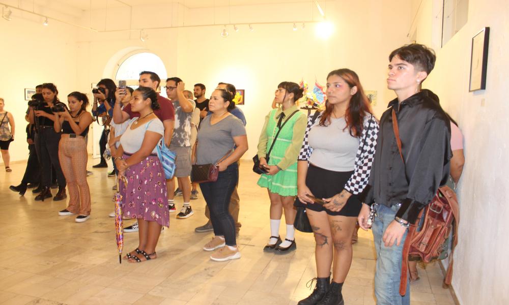 Muestran estudiantes sus obras de arte en “Sinergía”