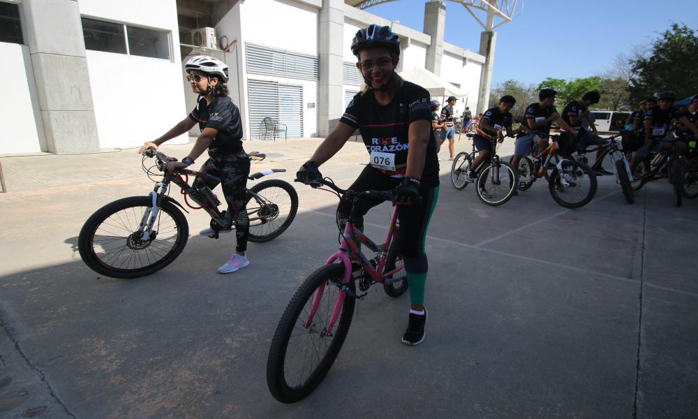 Rugen 130 universitarios en el Primer Duatlón realizado en CUCosta