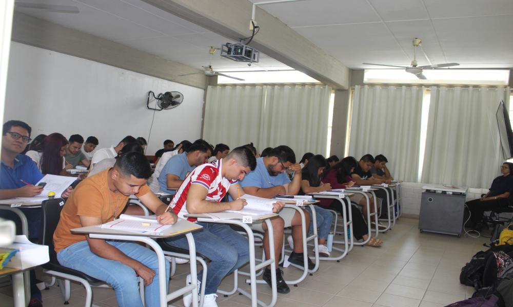 Presentaron 585 sustentantes examen EGEL para titularse