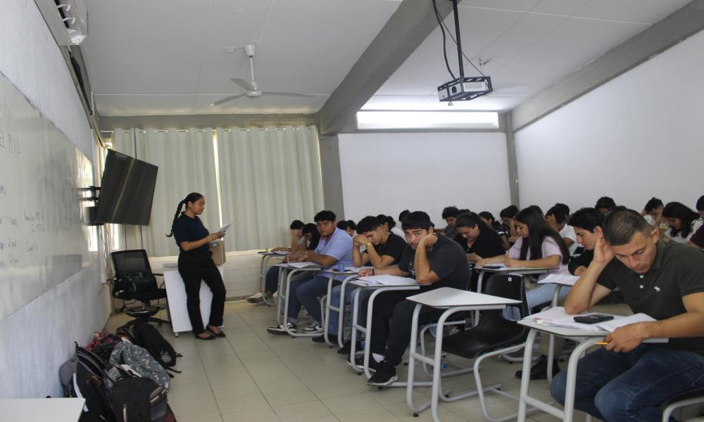 Presentaron 585 sustentantes examen EGEL para titularse