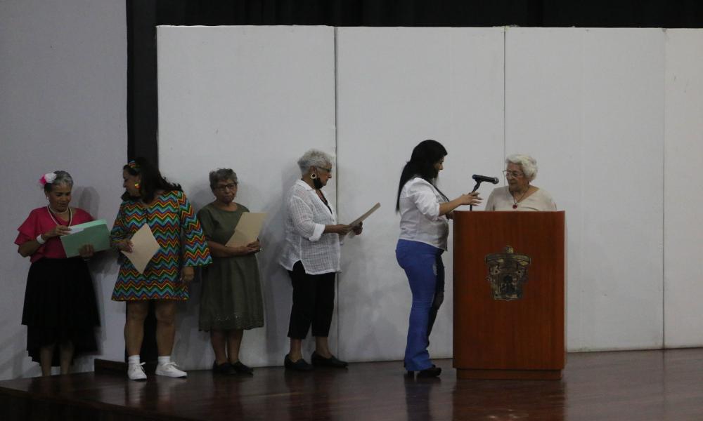 Con eventos artísticos y culturales clausuraron cursos del SUAM