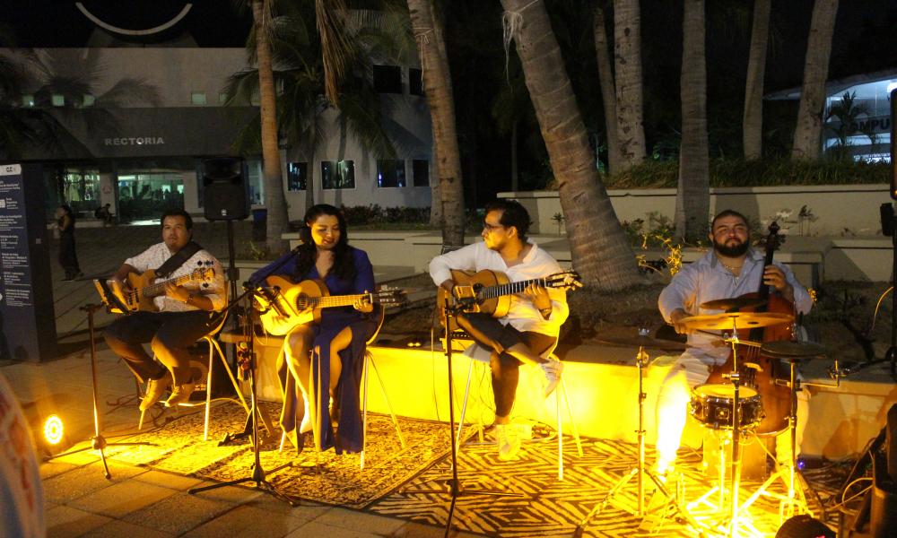 Recuerdan al Lic. Raúl Padilla López en la inauguración del FICPV23