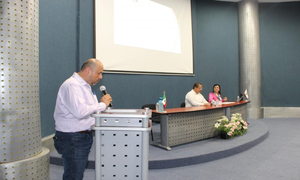 Se preparan a universitarios para mediar conflictos mediante la Justicia Alternativa