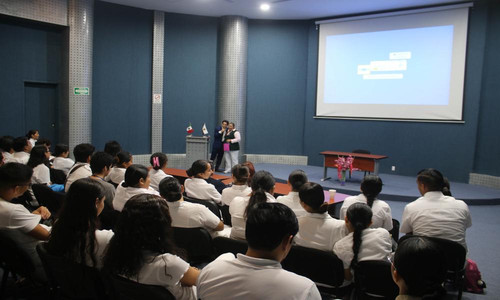 Promueven actividades preventivas vs cáncer de mama en CUCosta