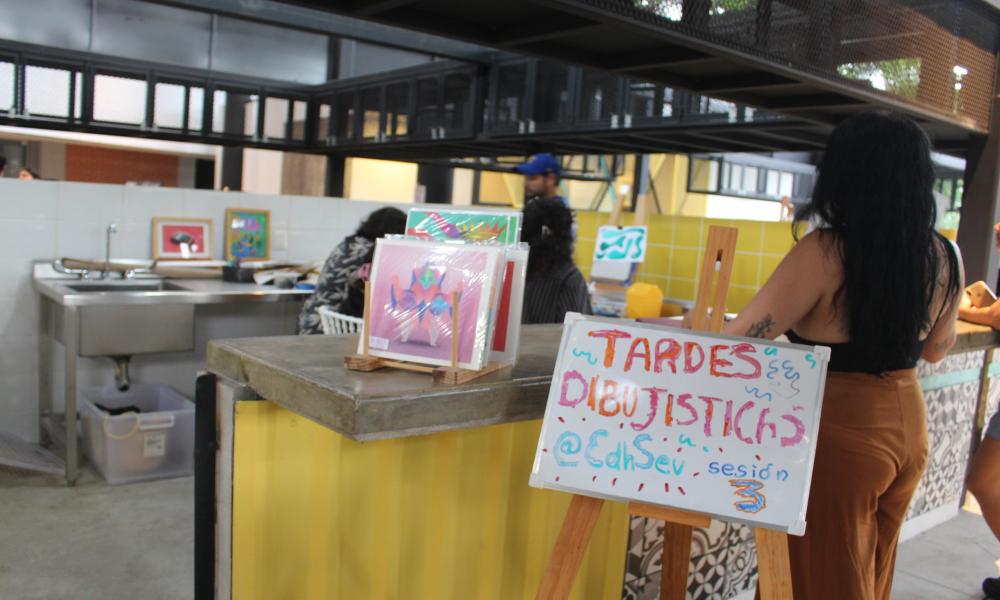 Exitosa jornada en “Sinergia” con obras artísticas del talento universitario y artistas invitados