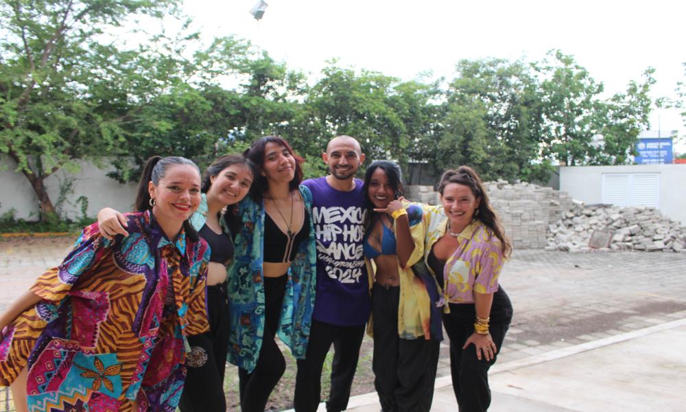 Exitosa jornada en “Sinergia” con obras artísticas del talento universitario y artistas invitados