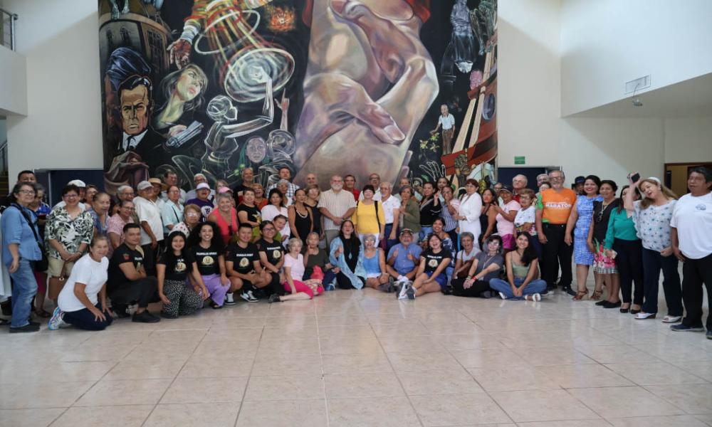 Regresan a CUCosta participantes del Sistema Universitario del Adulto Mayor