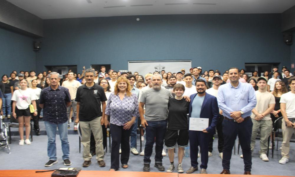 Realizan interesante encuentro de estudiantes de CUAAD en CUCosta
