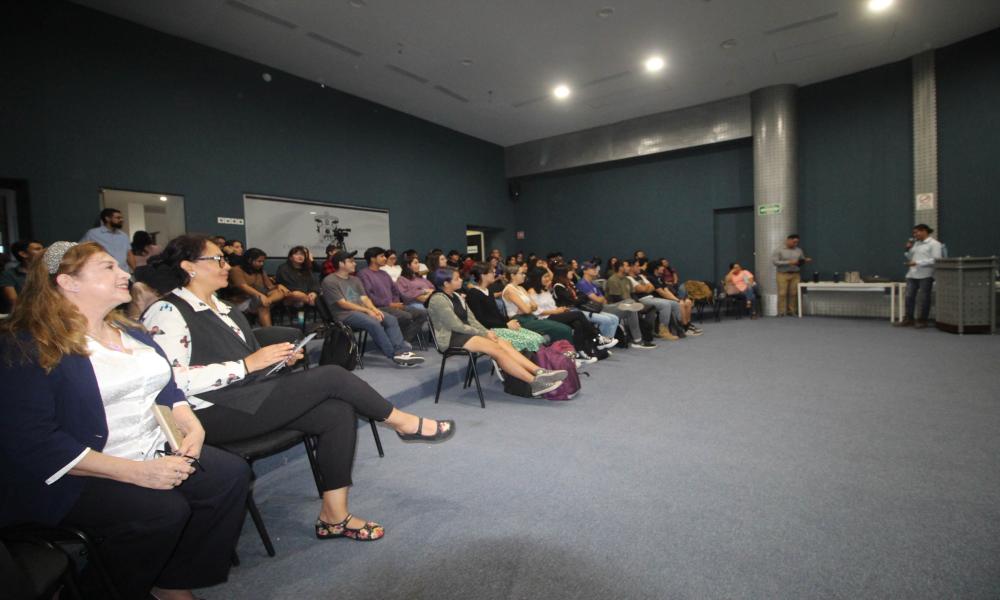 Celebran en grande el Día del “Biólogo y Bióloga” en CUCosta