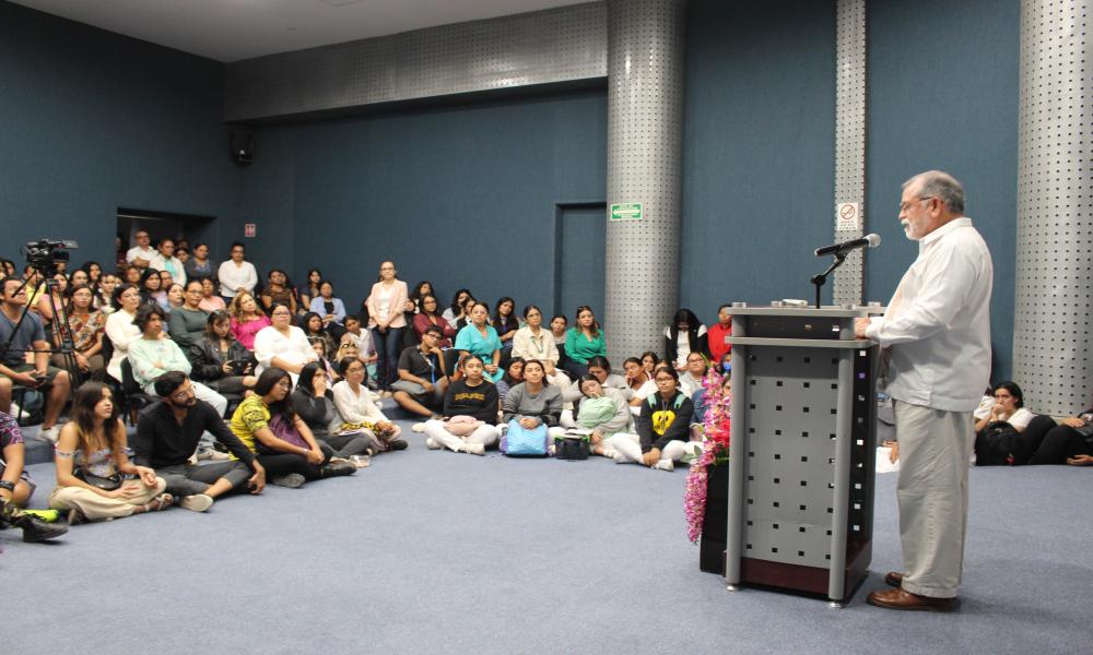Dr. Jorge Téllez López, rector del CUCosta ofrece disculpa pública ante la comunidad universitaria