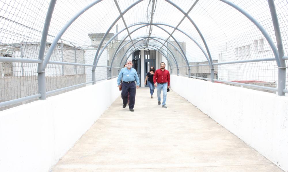 Visitan autoridades universitarias del CUCosta instalaciones del CEINJURE