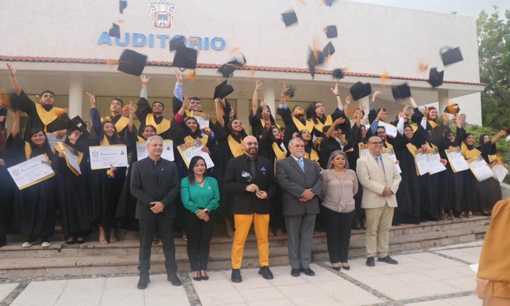 Con gran orgullo egresó la Primera Generación Ingenierías en Videojuego “Mtro. Héctor Hugo Zepeda Peña” y la XXXIX Generación de la carrera de Ingeniería en Comunicación Multimedia