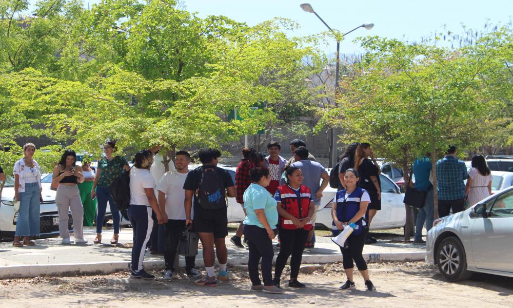 Participa CUCosta en el Simulacro Nacional 2023