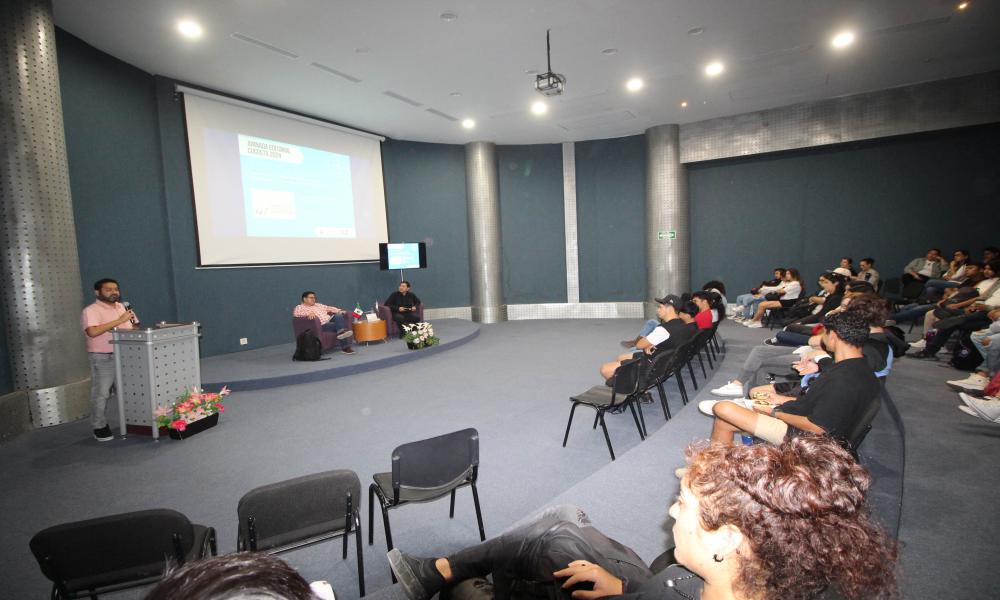 Presentan Libro “Repertorio de Barbaridades Científicas”, del Dr. Luis Javier Platas