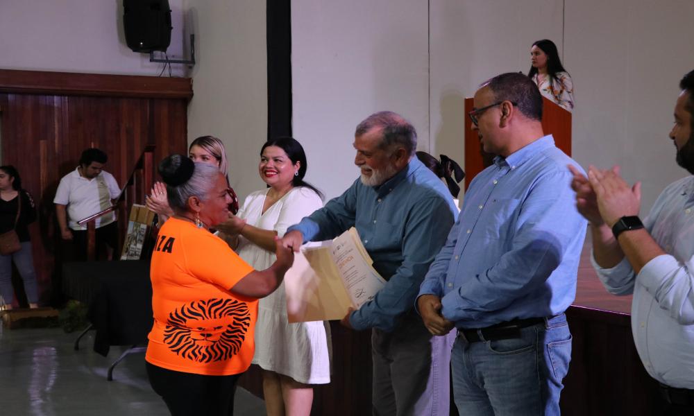 Emotiva clausura del programa del Sistema Universitario del Adulto Mayor en CUCosta