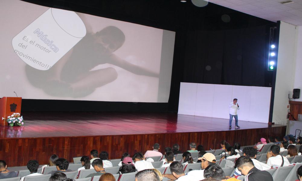 Reflexionan sobre los retos de la nueva escuela mexicana en cultura física y deportes