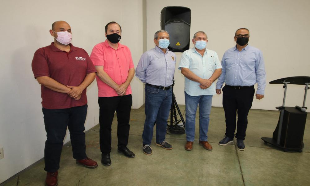 Comunidad Universitaria se beneficia con definitividad laboral