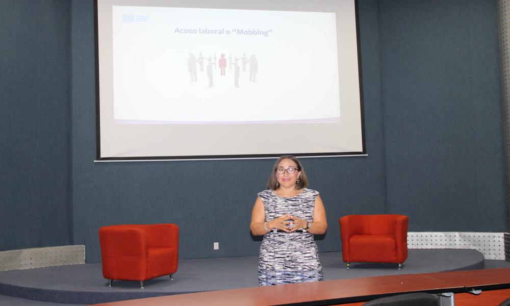 Muestran la importancia de la salud mental en el trabajo con interesantes ponencias