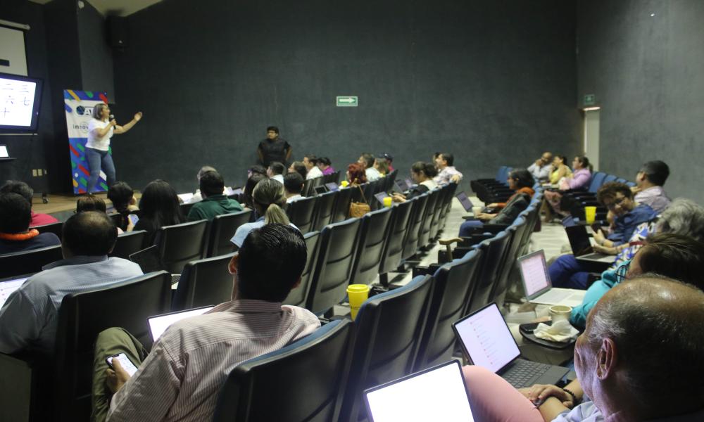 Capacitan a docentes para transformar modelo pedagógico con herramientas de Google