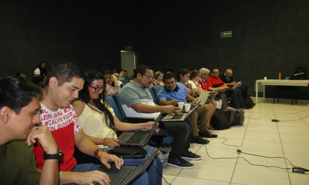 Capacitan a docentes para transformar modelo pedagógico con herramientas de Google
