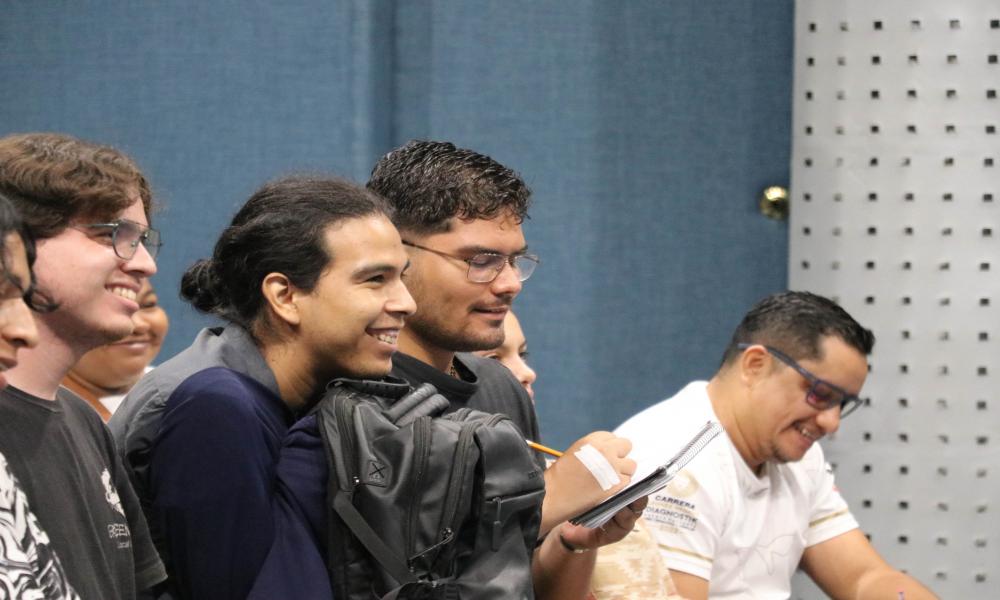 Analizan universitarios impactos de la “Gentrificación de los Nómadas Digitales” en Puerto Vallarta