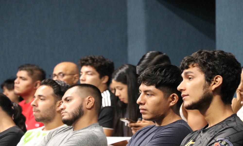 Analizan universitarios impactos de la “Gentrificación de los Nómadas Digitales” en Puerto Vallarta