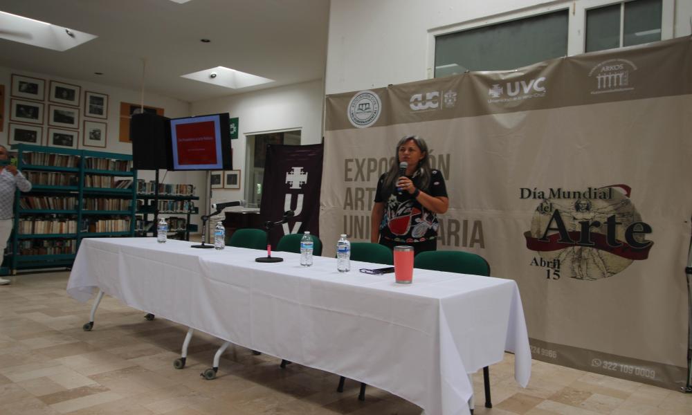 Muestran el talento artístico de estudiantes universitarios en la Biblioteca Los Mangos