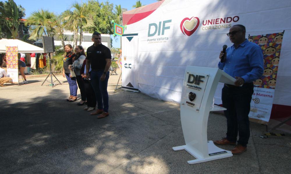 CUCosta y DIF celebran el Día Internacional de la Lengua Materna con “Feria Artesanal 2024”