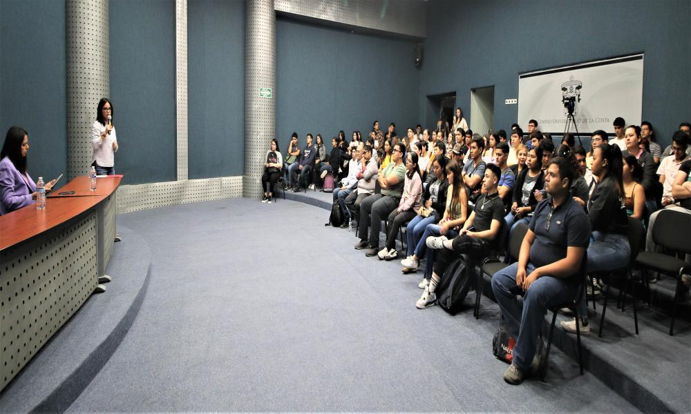 Dominar el idioma inglés abona para atender a residentes extranjeros