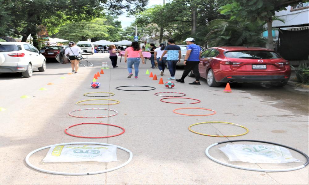 Viven una verdadera fiesta con la Jornada Comunitaria CUCosta en Ixtapa