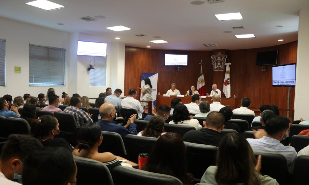 Reconoce rector del CUCosta la importancia de la procuración de justicia