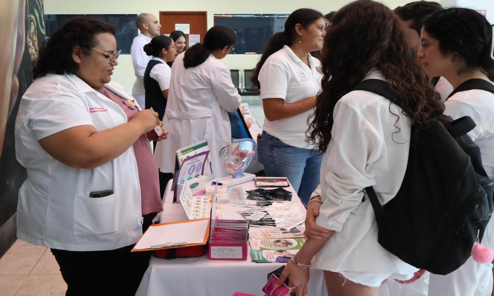 Conmemora el Día Mundial de la Lactancia Materna en CUCosta