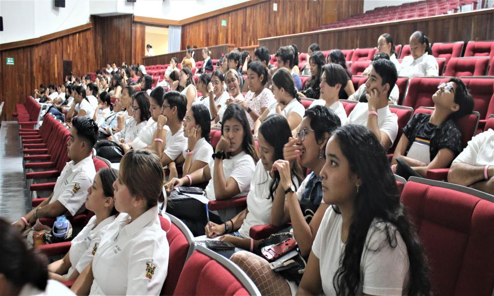 Organizaron con Éxito el “Simposio, Arte de la Maternidad”