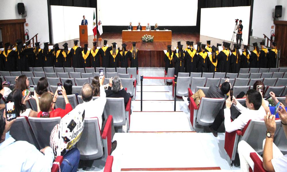 Egresó la XXV Generación de la Lic. Médico Cirujano y Partero “Dra. Clara Eugenia Moreno Ramírez