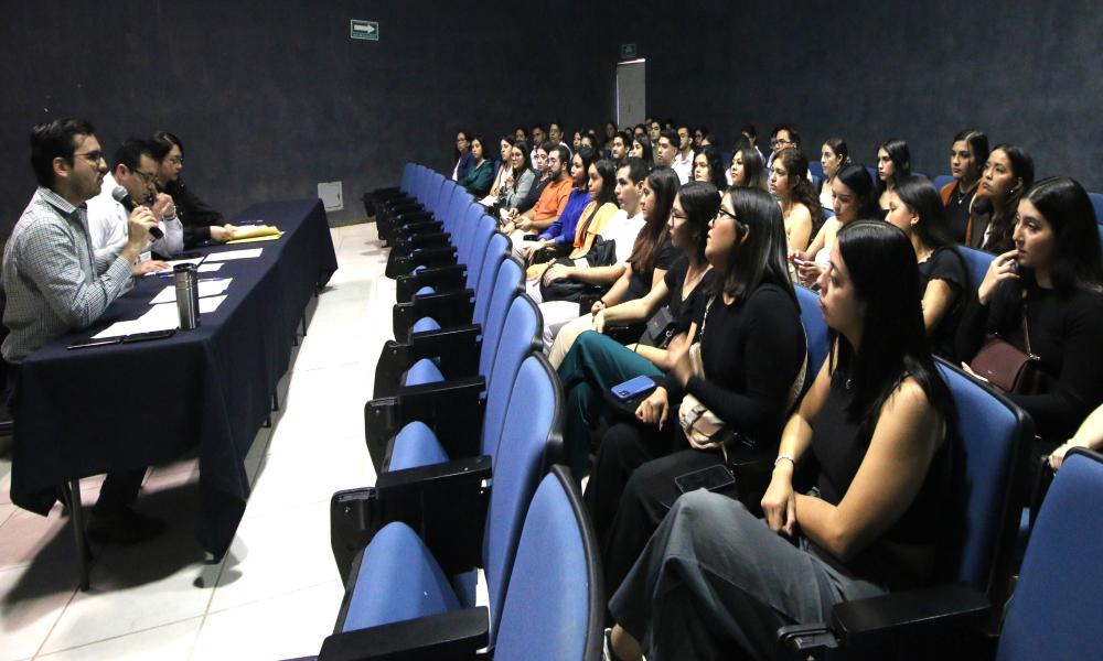 Realiza la elección de plazas de médicos internos de pregrado con hospitales