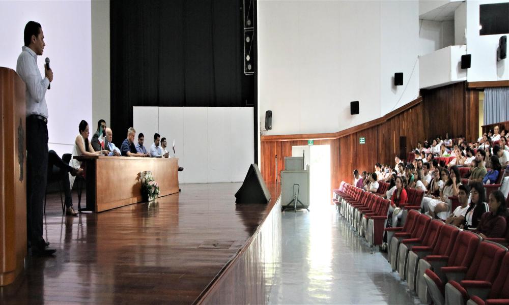  UdeG podría certificar a profesionales de la salud en Turismo Médico