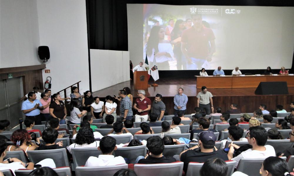 El Dr. Jorge Téllez dio la bienvenida a la comunidad universitaria en el calendario 2023 B