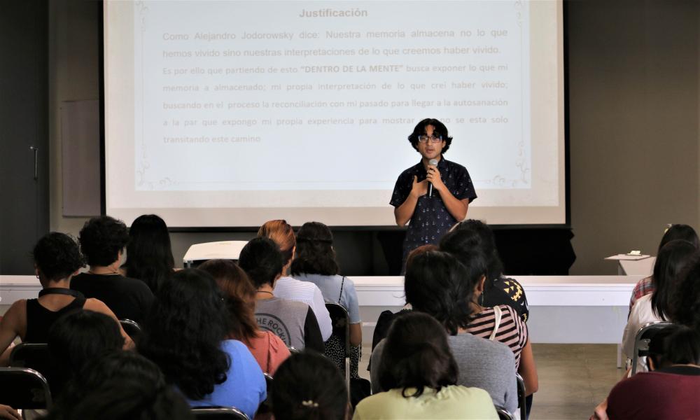 Presentan estudiantes proyectos artísticos en la “Mesa de Diálogo Ciclo 2022”