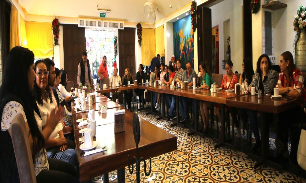 Celebran directivos y académicos de la División de Ciencias Biológicas y de la Salud en vísperas de las fiestas navideñas