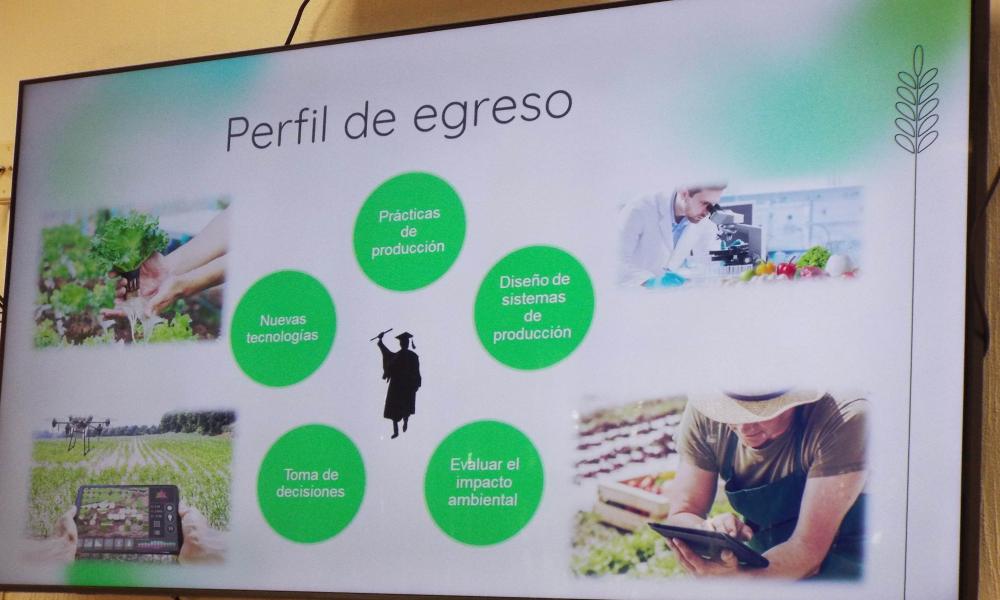 Analizan autoridades del CUCosta la creación de una nueva licenciatura