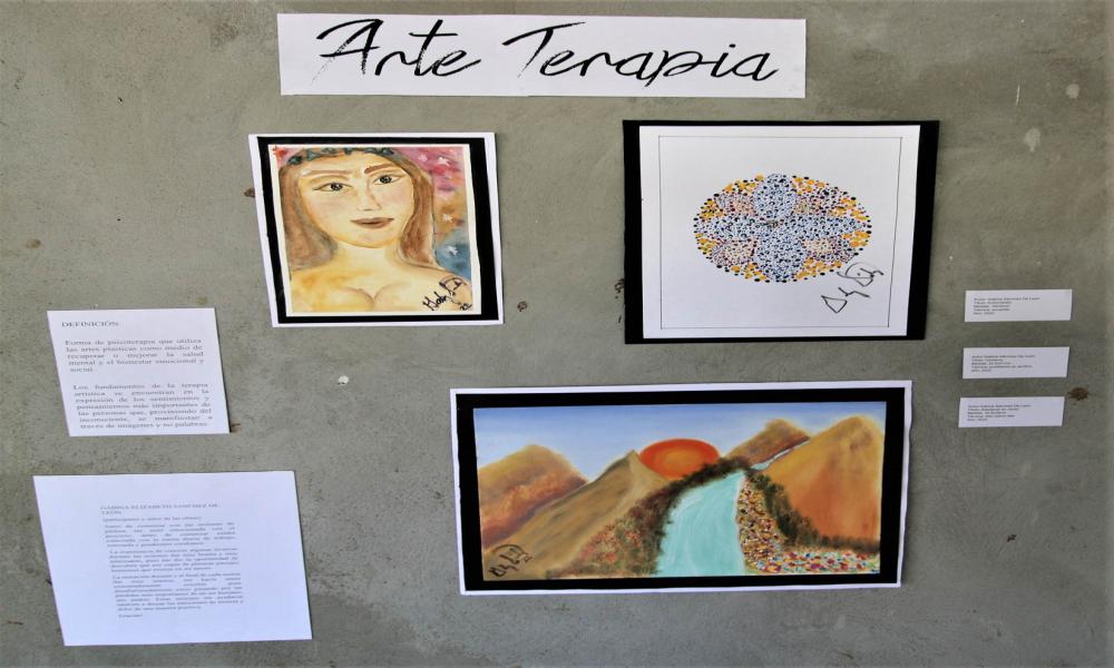 Estudiantes presentan sus procesos creativos en exposición en CUCosta