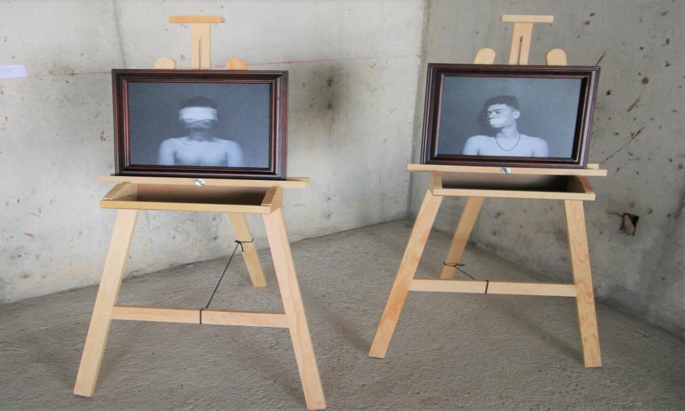 Estudiantes presentan sus procesos creativos en exposición en CUCosta