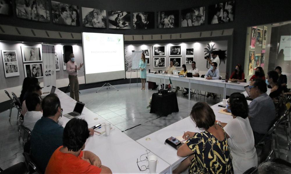 Participan universitarios en Diplomado Taller de Educación para la Paz