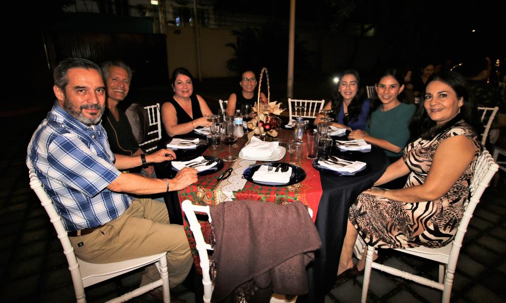 La Comunidad Universitaria del CUCosta celebró la fiesta navideña