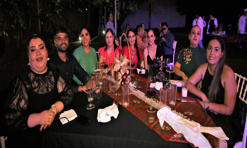 La Comunidad Universitaria del CUCosta celebró la fiesta navideña