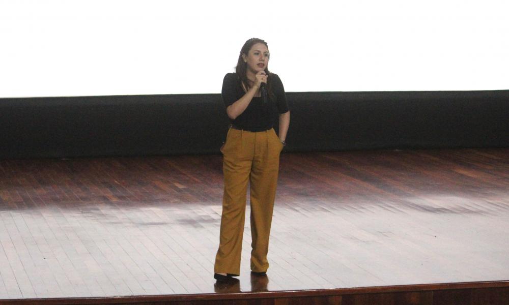 Estudiantes de nuevo ingreso asistieron a la Sesión Informativa de CUCosta