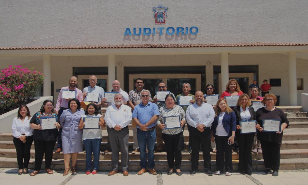 Reconocen a Profesores y Profesoras por 20, 25 y 30 años de labor académica
