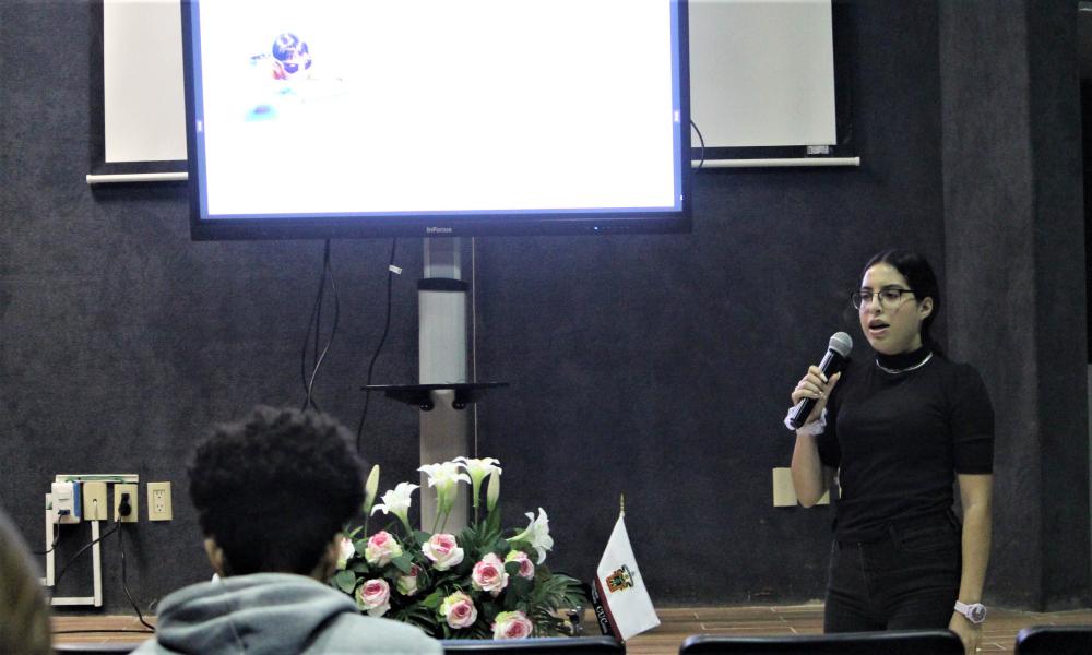 Difunden estudiantes de Cultura Física y Deportes proyectos de investigación