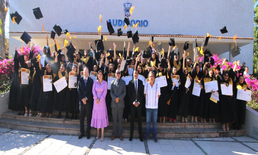 Celebra la XLIV Generación de la Lic. en Psicología “Mtra. Anally Flores Hernández la culminación de sus estudios