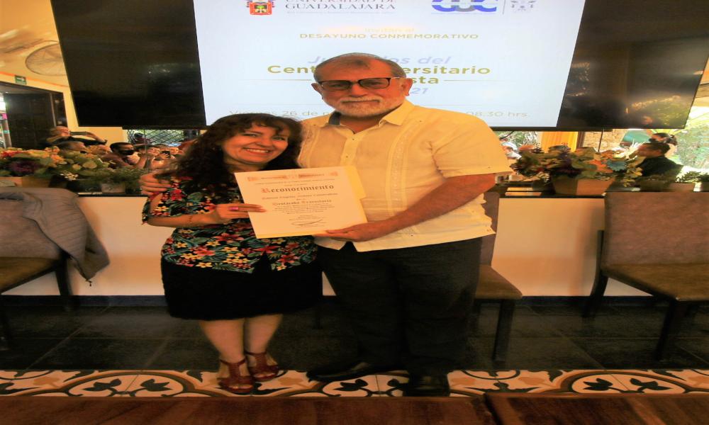 Reconocen a universitarios jubilados del CUCosta
